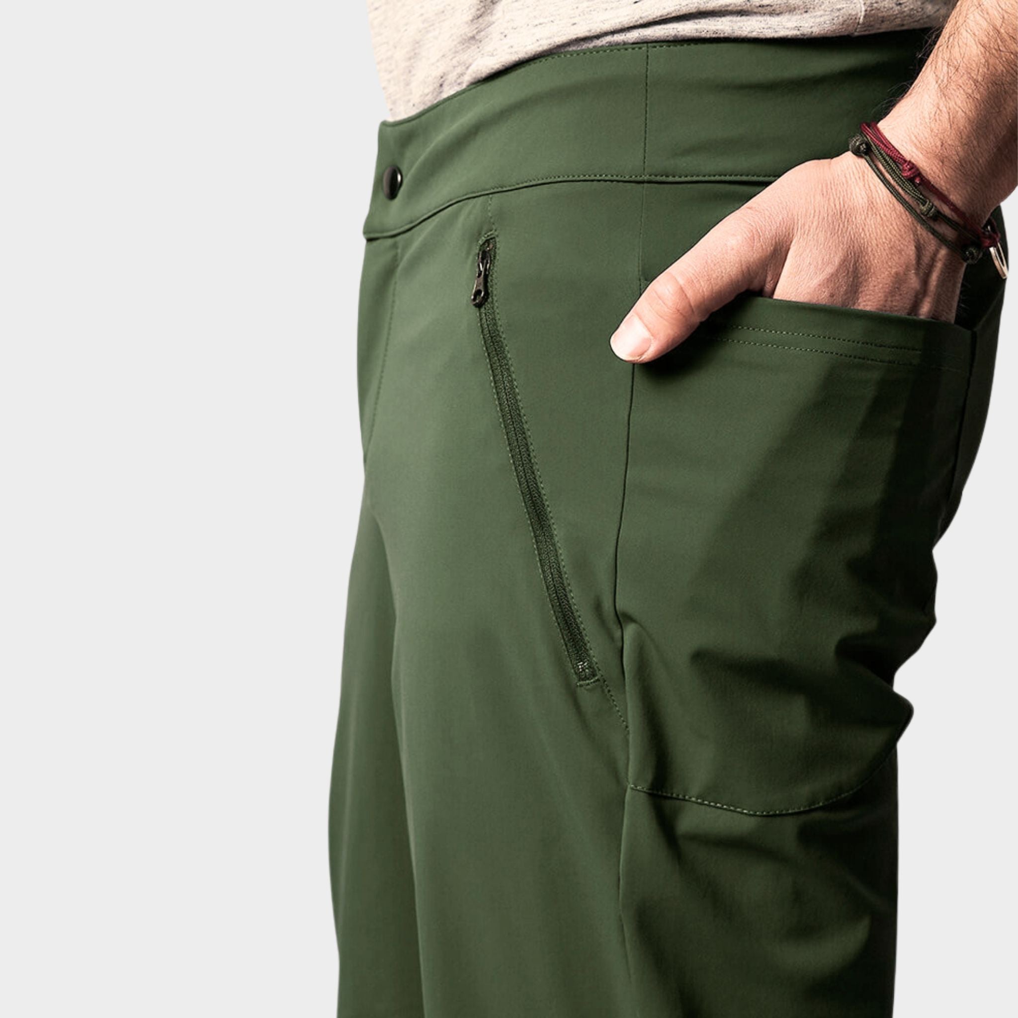 EU-phoric Lightweight Adventure Pants Grün