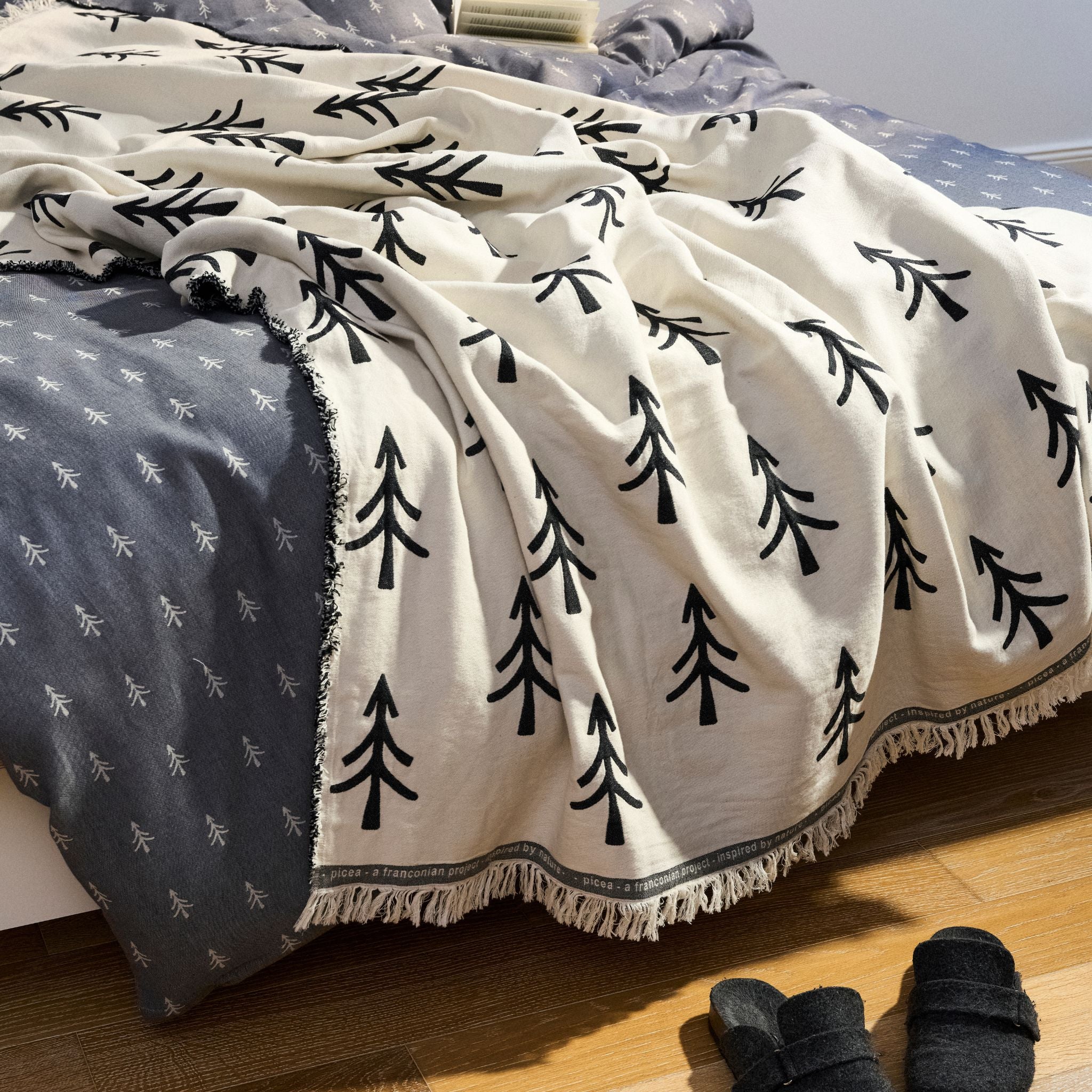 Premium Spruce Love Blanket