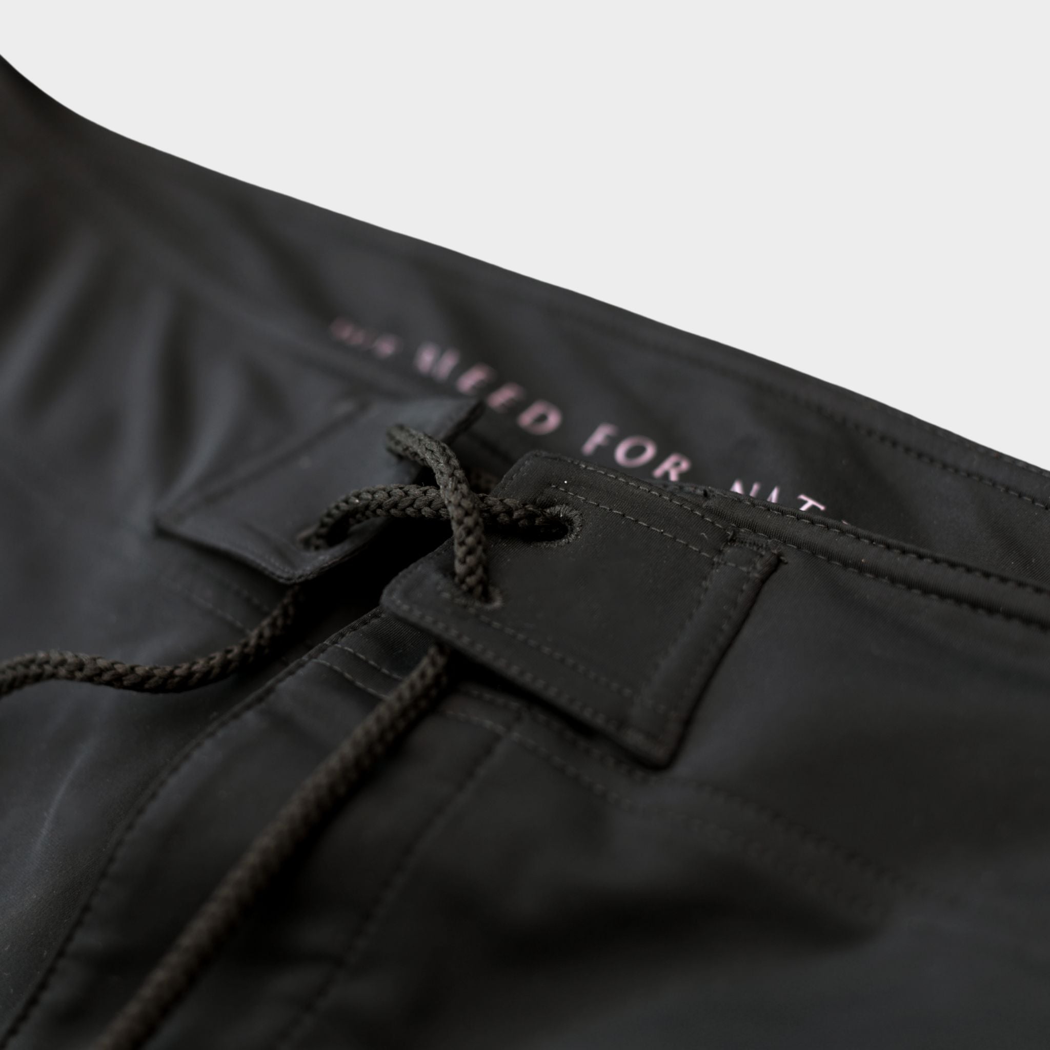 ECONY Max-Flex Boardshorts in Lila/Schwarz