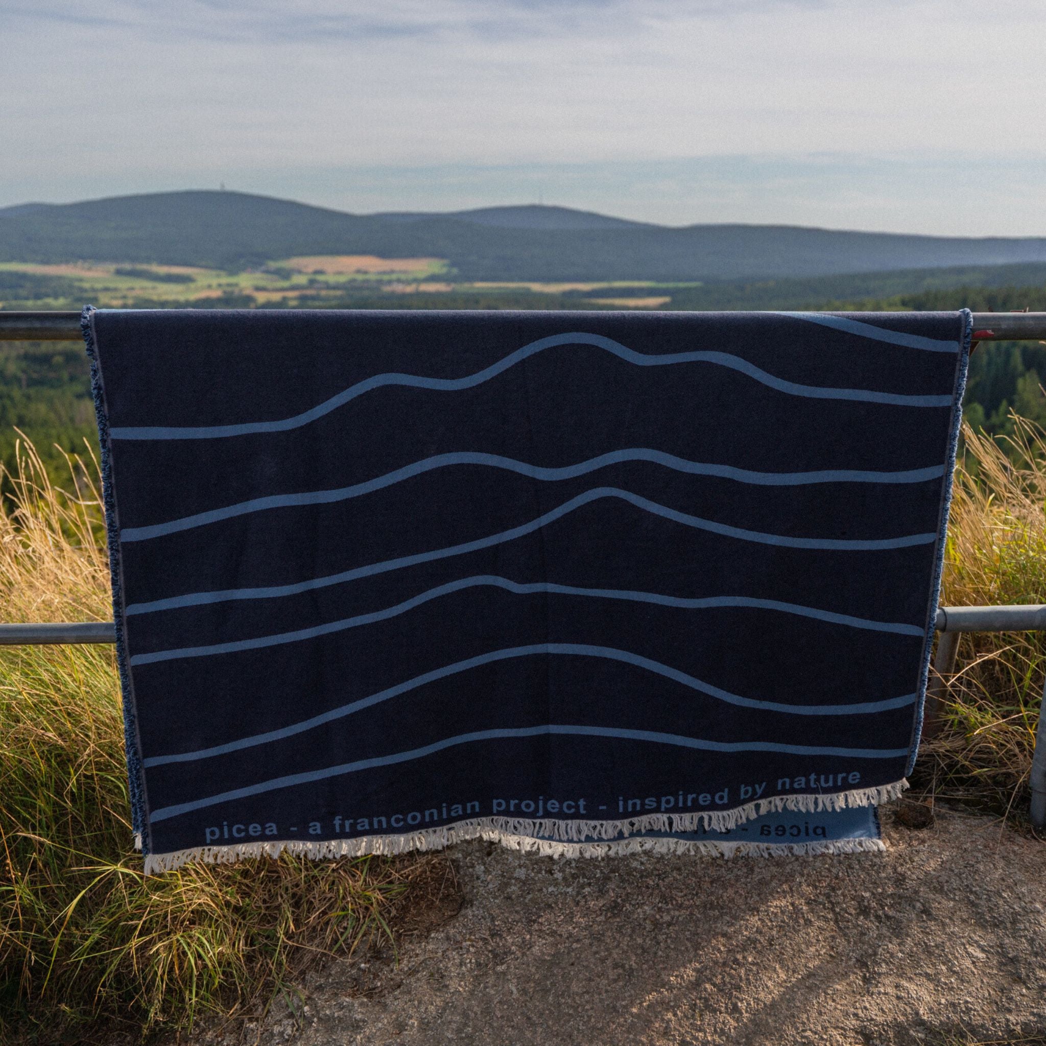Hügel Decke Blau